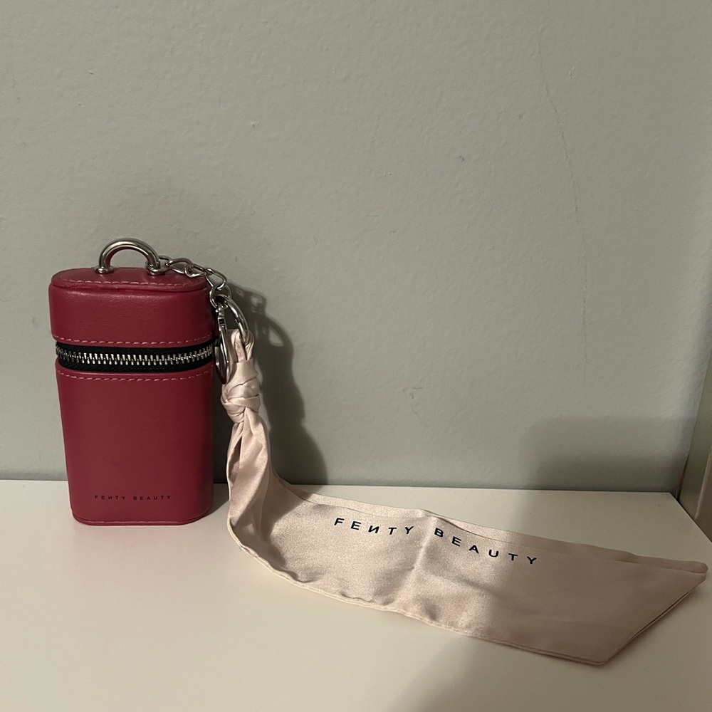 Fenty Beauty Leather Lipgloss/Lipstick Pouch - Picture 3 of 7